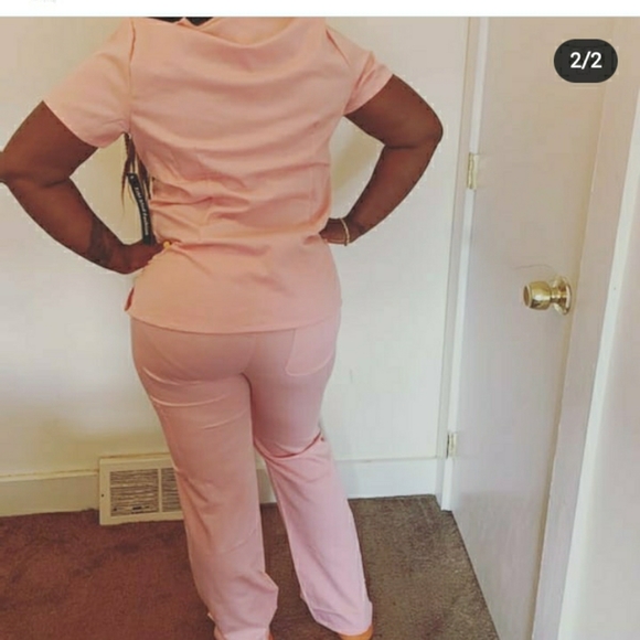 2pc Stretchy Scrub set (Pink/Black) - Picture 3 of 3